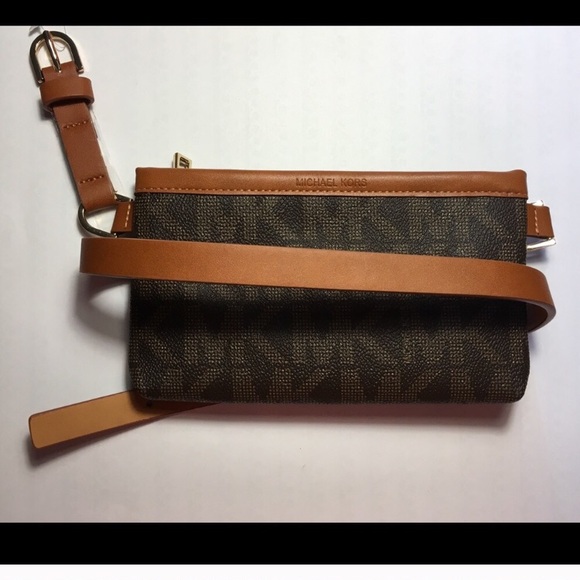 Michael Kors Handbags - NWT brown Michael Kors